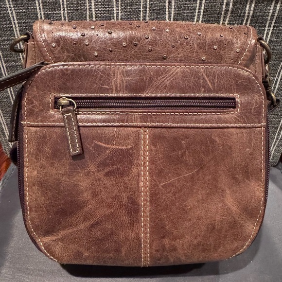 Gun Tote’n Mama Distressed Leather Crossbody Concealed Carry Purse - Picture 2 of 9